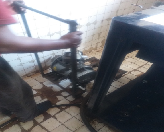 Repairing jaguar compressor