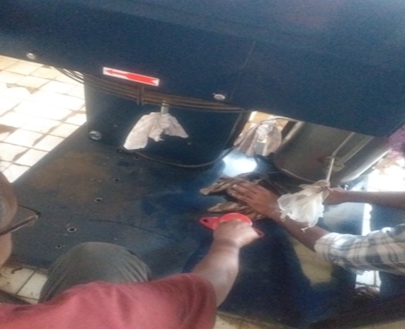 Repairing jaguar compressor